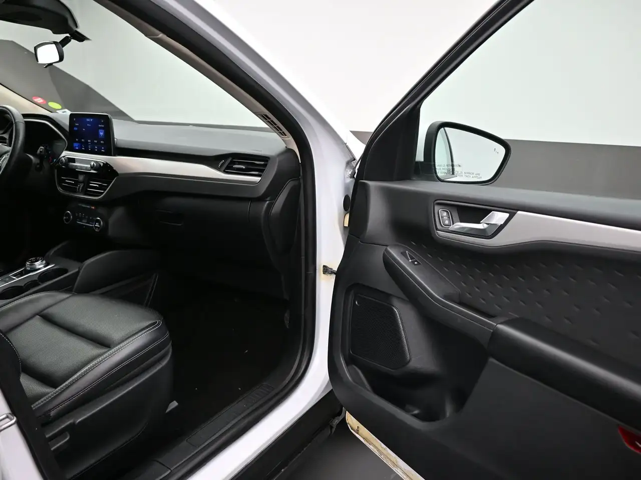 Ford Escape снимка Ford Escape