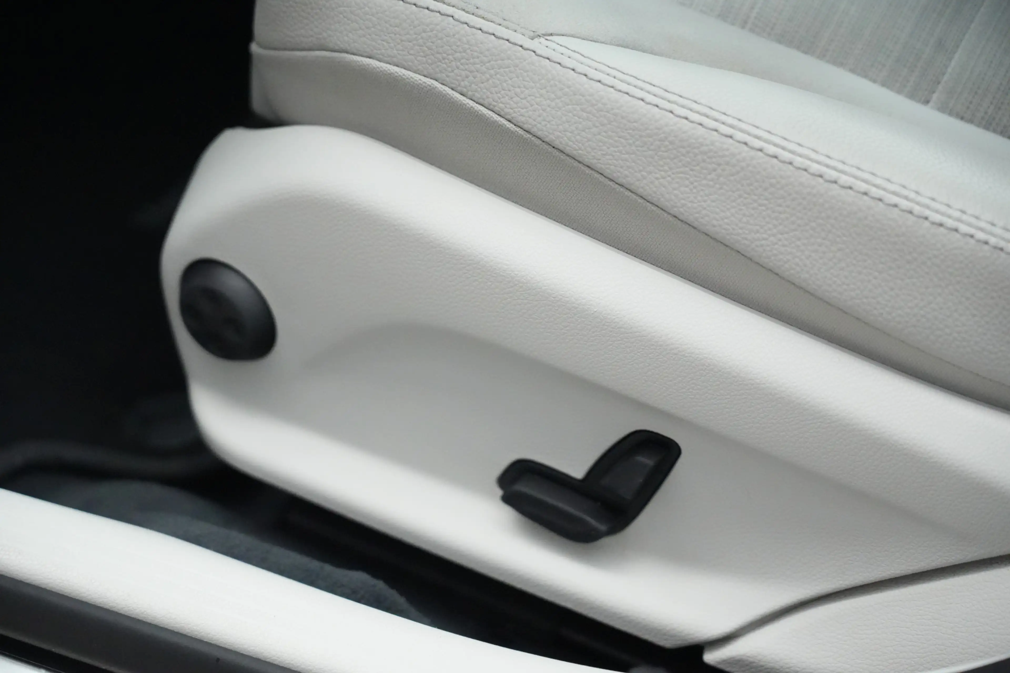 Mercedes-Benz C 350 e Lease Edition 279pk Navigatie/Trekhaak/PDC — photo 25