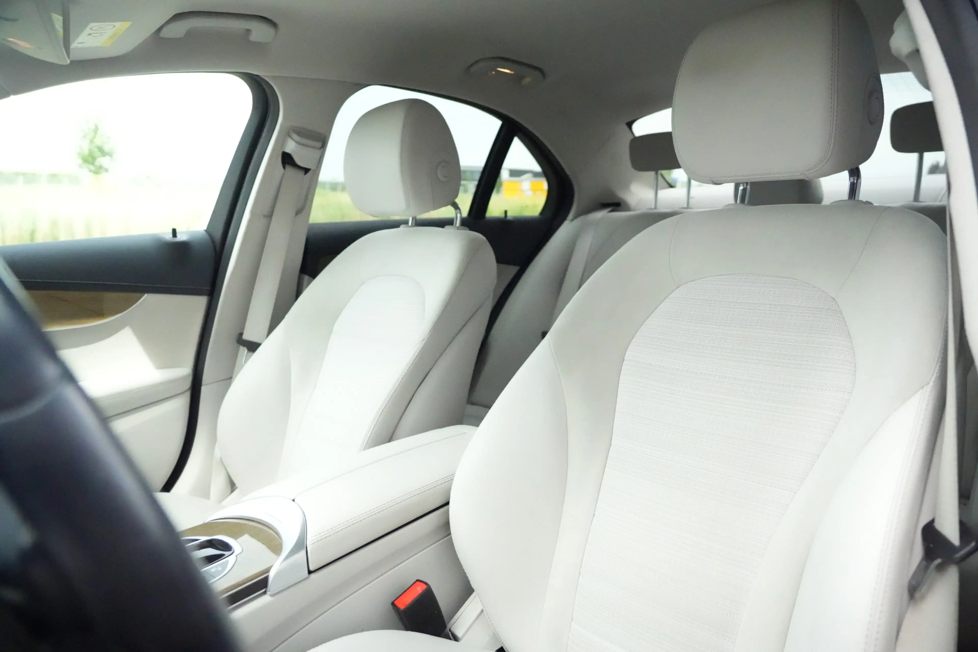 Mercedes-Benz C 350 e Lease Edition 279pk Navigatie/Trekhaak/PDC — photo 4