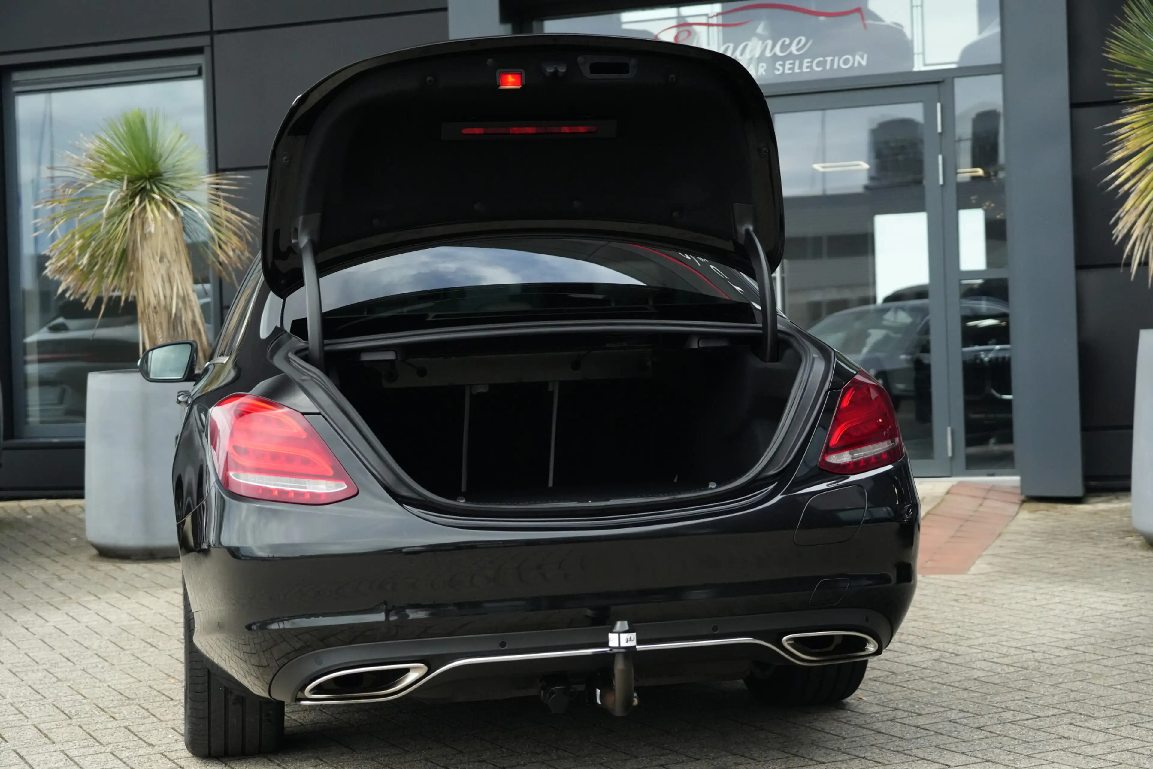 Mercedes-Benz C 350 e Lease Edition 279pk Navigatie/Trekhaak/PDC — photo 27