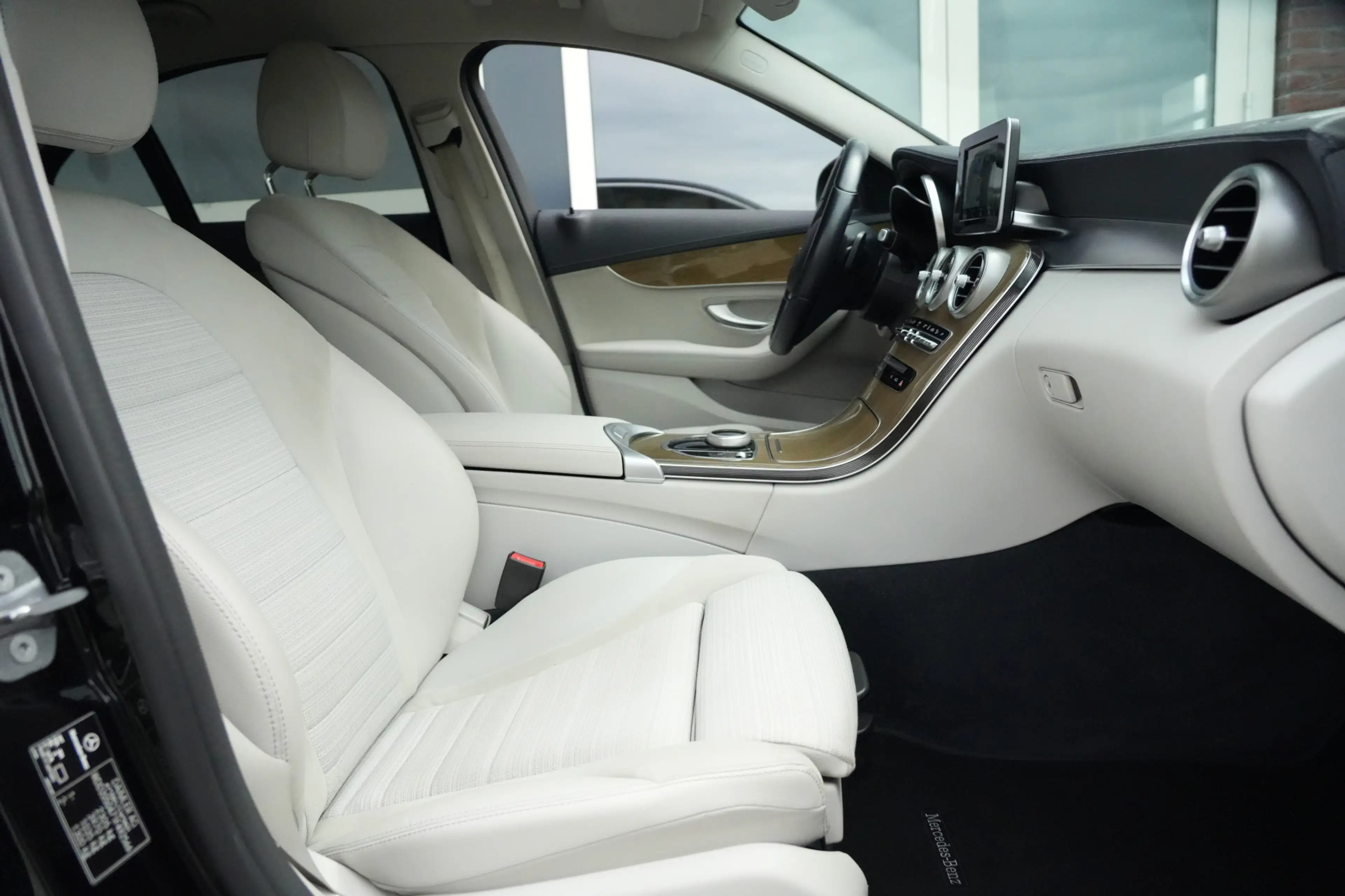 Mercedes-Benz C 350 e Lease Edition 279pk Navigatie/Trekhaak/PDC — photo 10