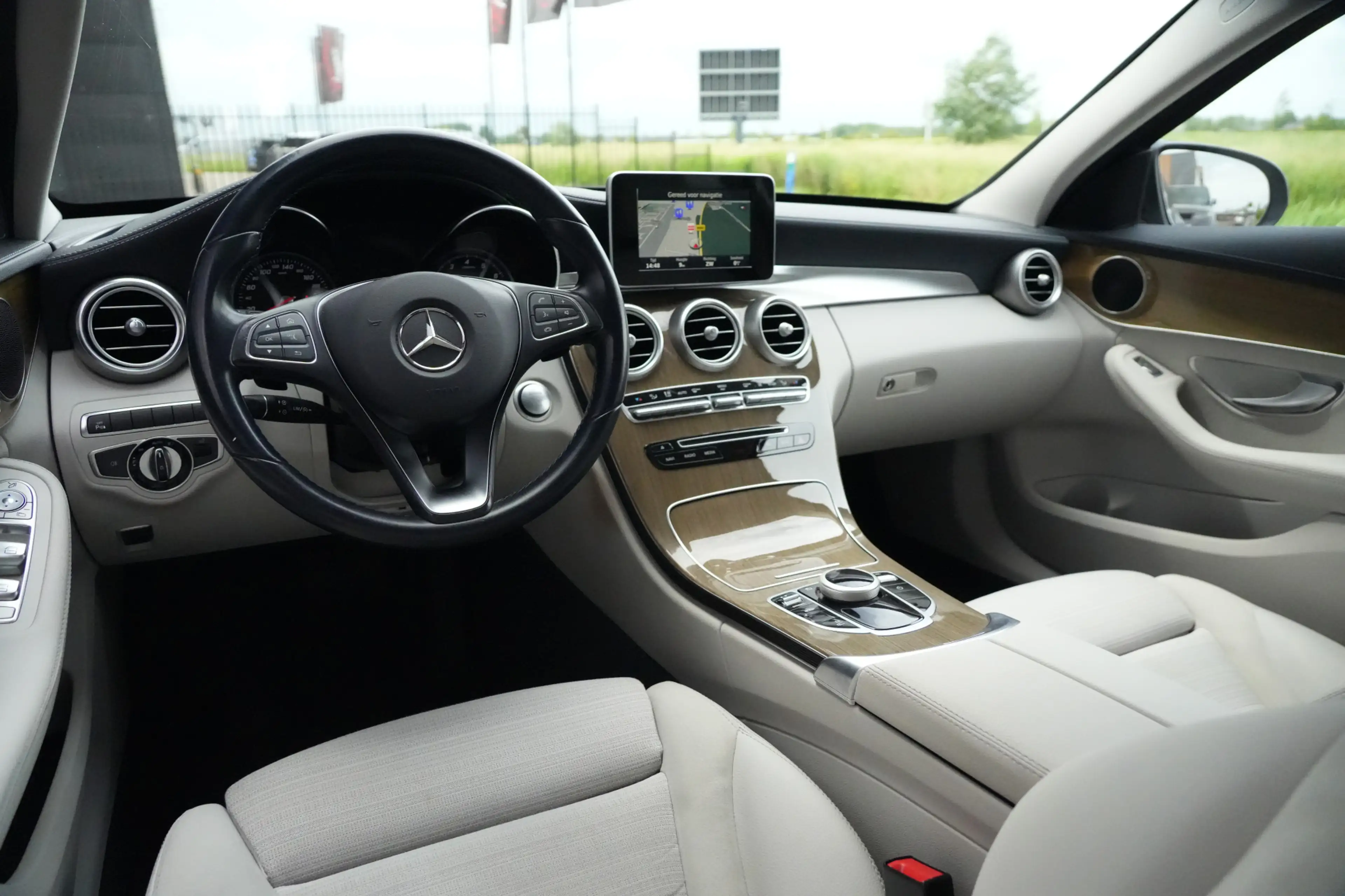 Mercedes-Benz C 350 e Lease Edition 279pk Navigatie/Trekhaak/PDC — photo 9