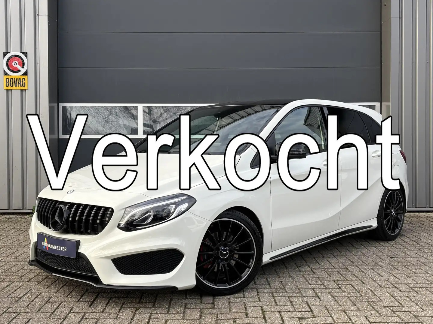 Mercedes-Benz B 180 AMG Night Edition Plus Automaat | Navi | Camera | Blanc - 1