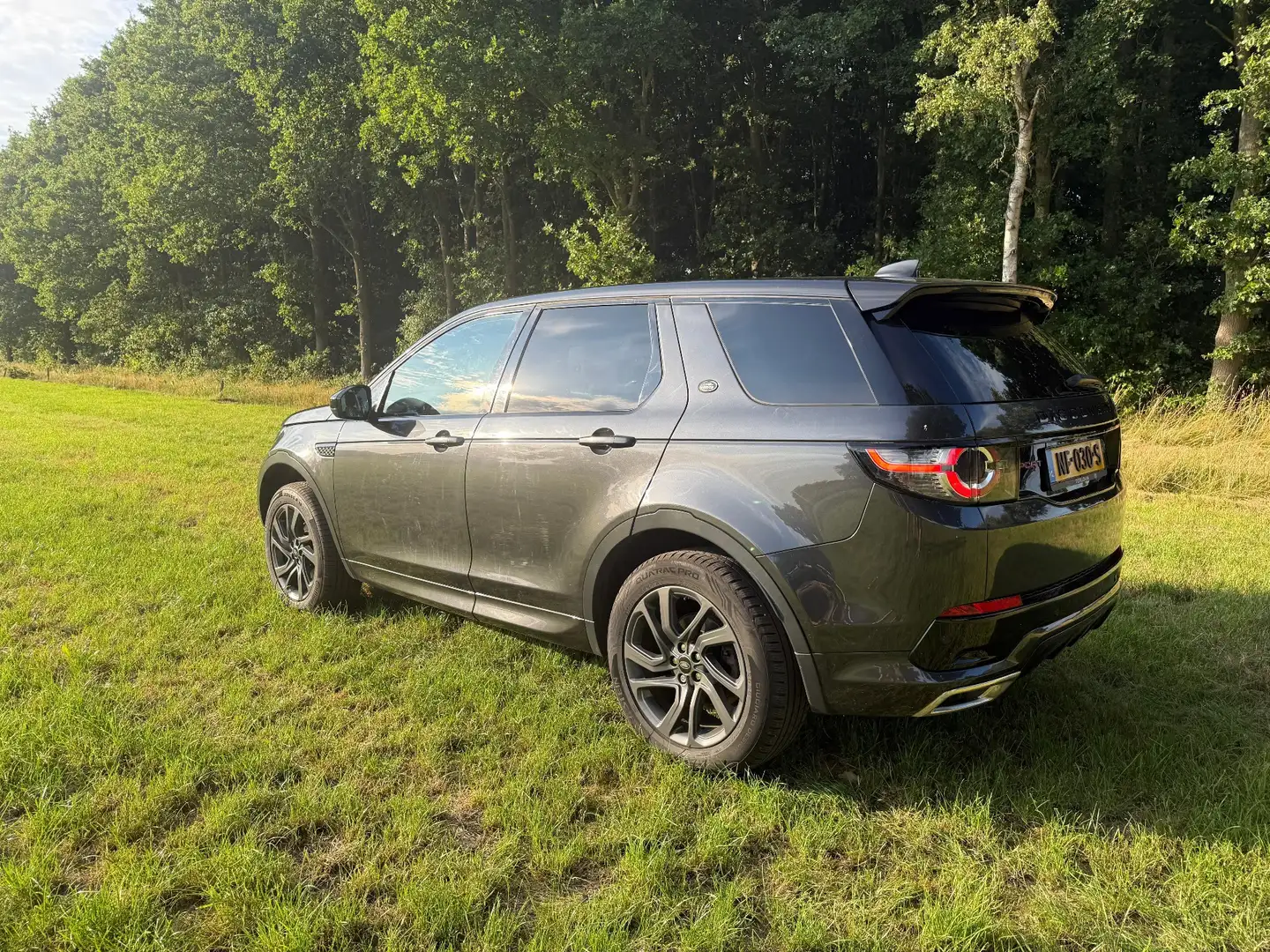 Land Rover Discovery Sport TD4 Aut. HSE Luxury - 2