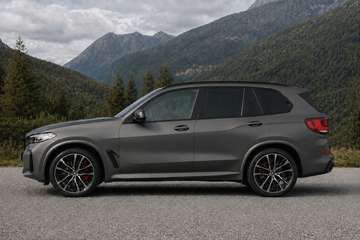 xDrive50i V8 F15 Österreich-Paket Aut.
