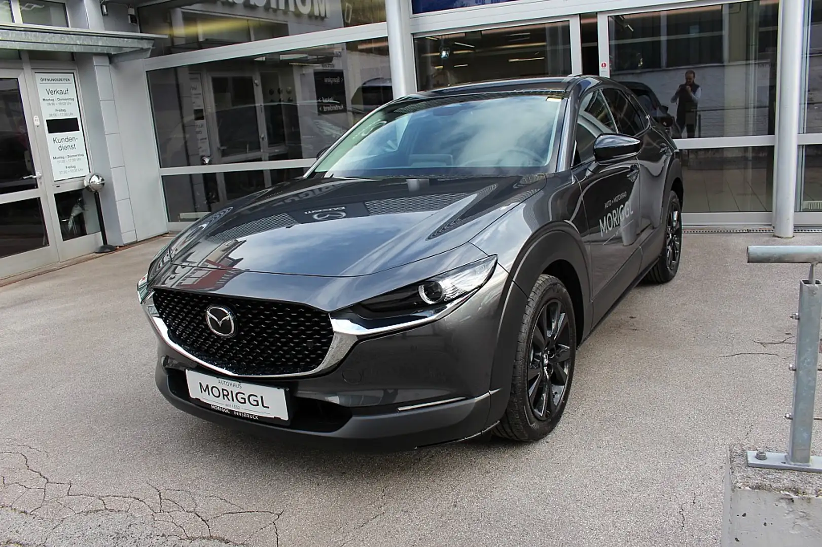 Mazda CX-30 e-Skyactive G140 Homura Grau - 2