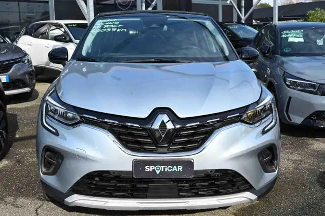 Renault Captur view 2