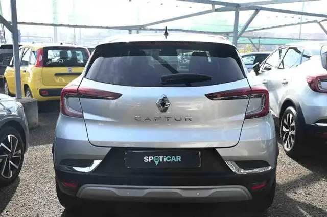 Renault Captur view 5