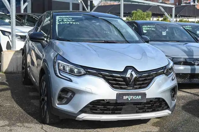 Renault Captur view 3