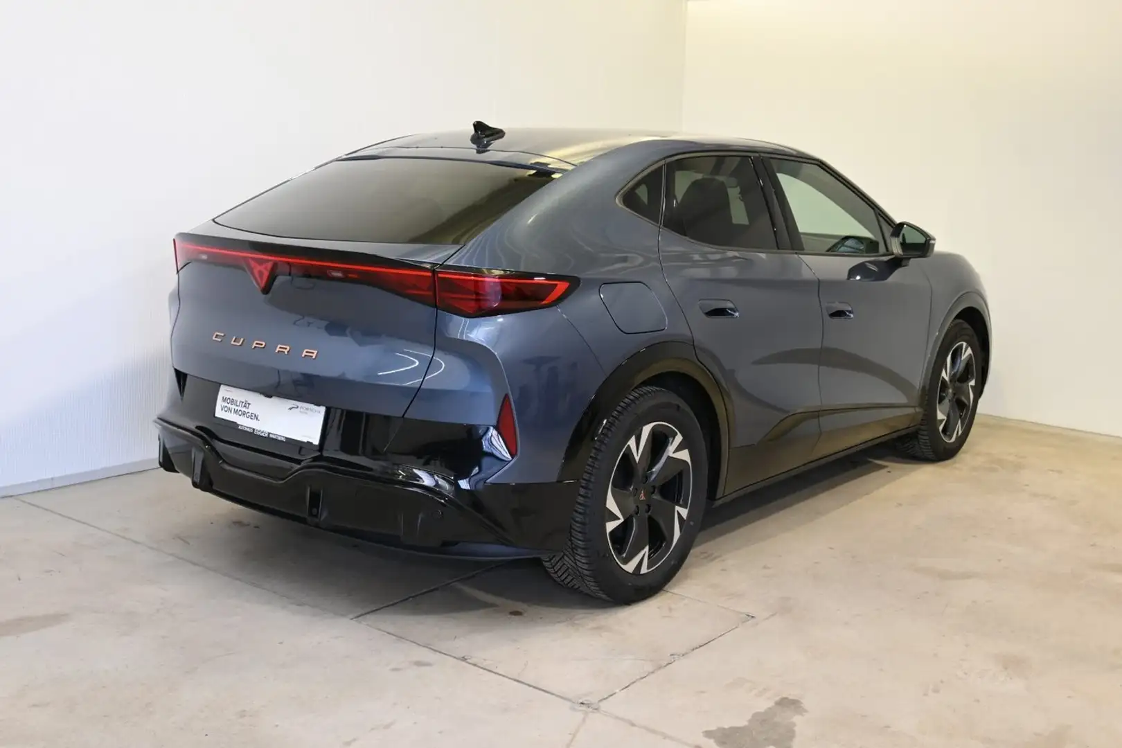 CUPRA Tavascan 210kW/286PS Blau - 2