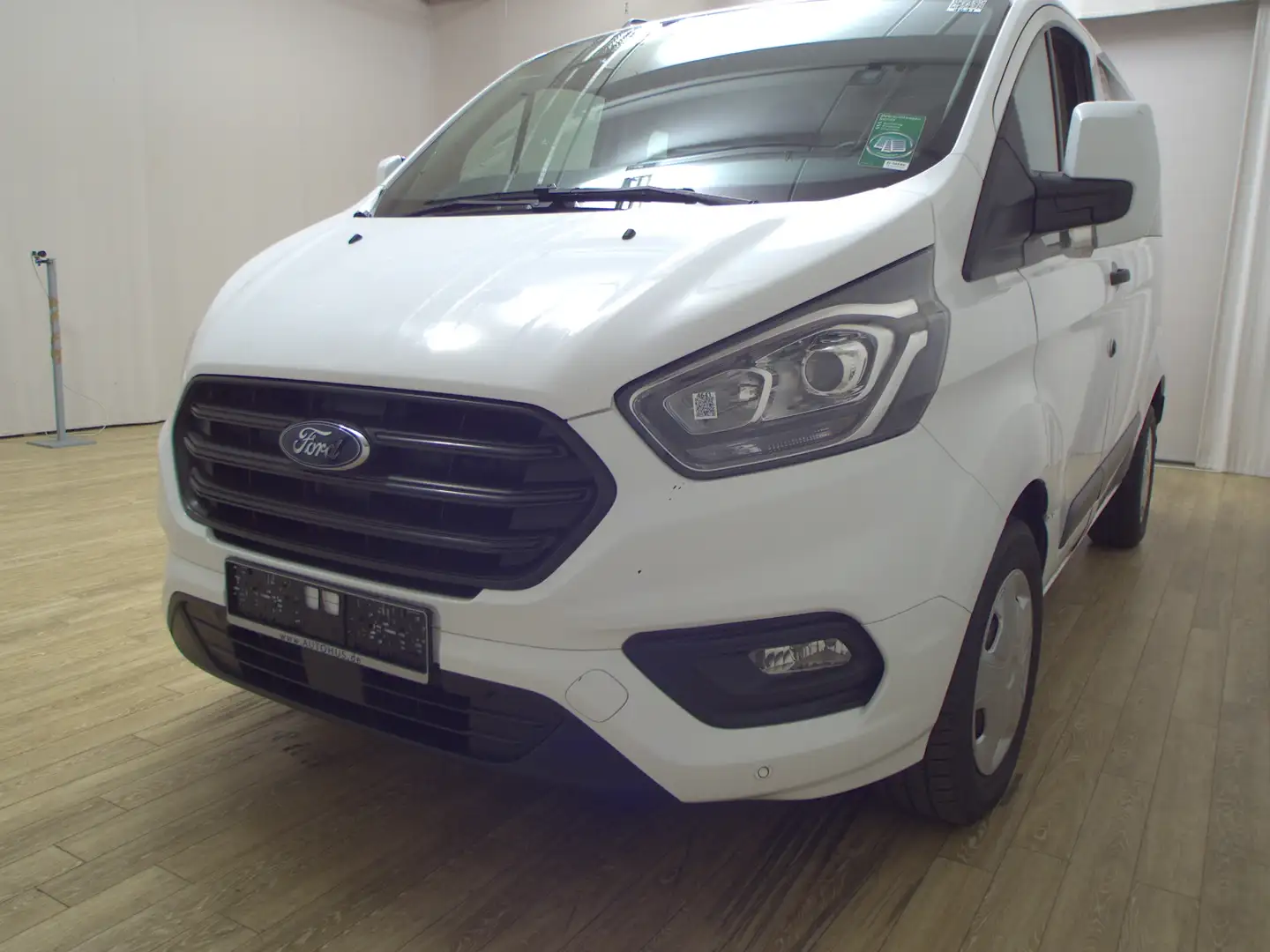 Ford Transit Custom 2.0 TDCi Trend 9-Sitze Navi PDC Blanc - 2