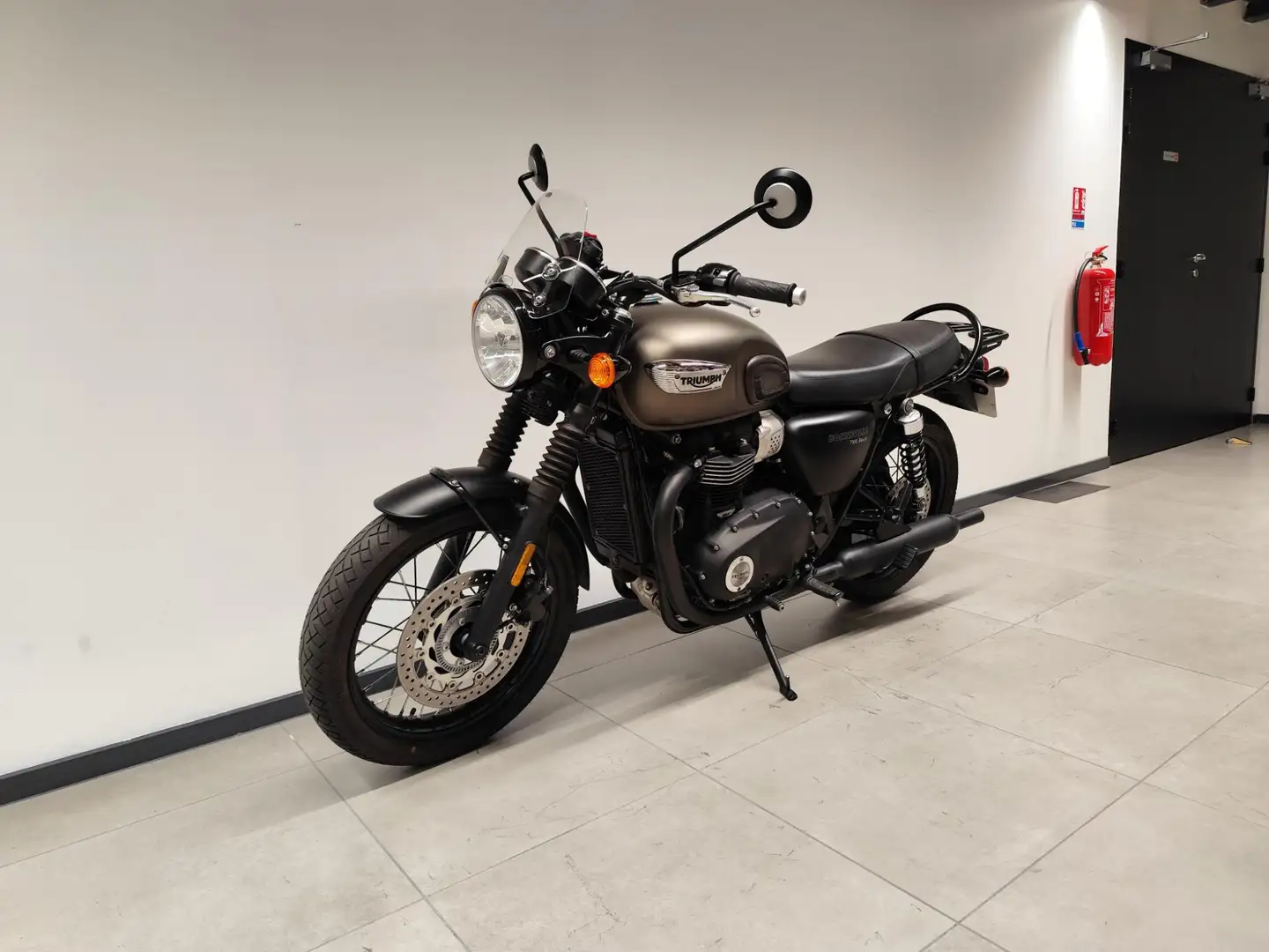 Triumph Bonneville T100 Brun - 2