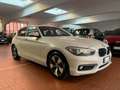 BMW 116 5p urban - thumbnail 1