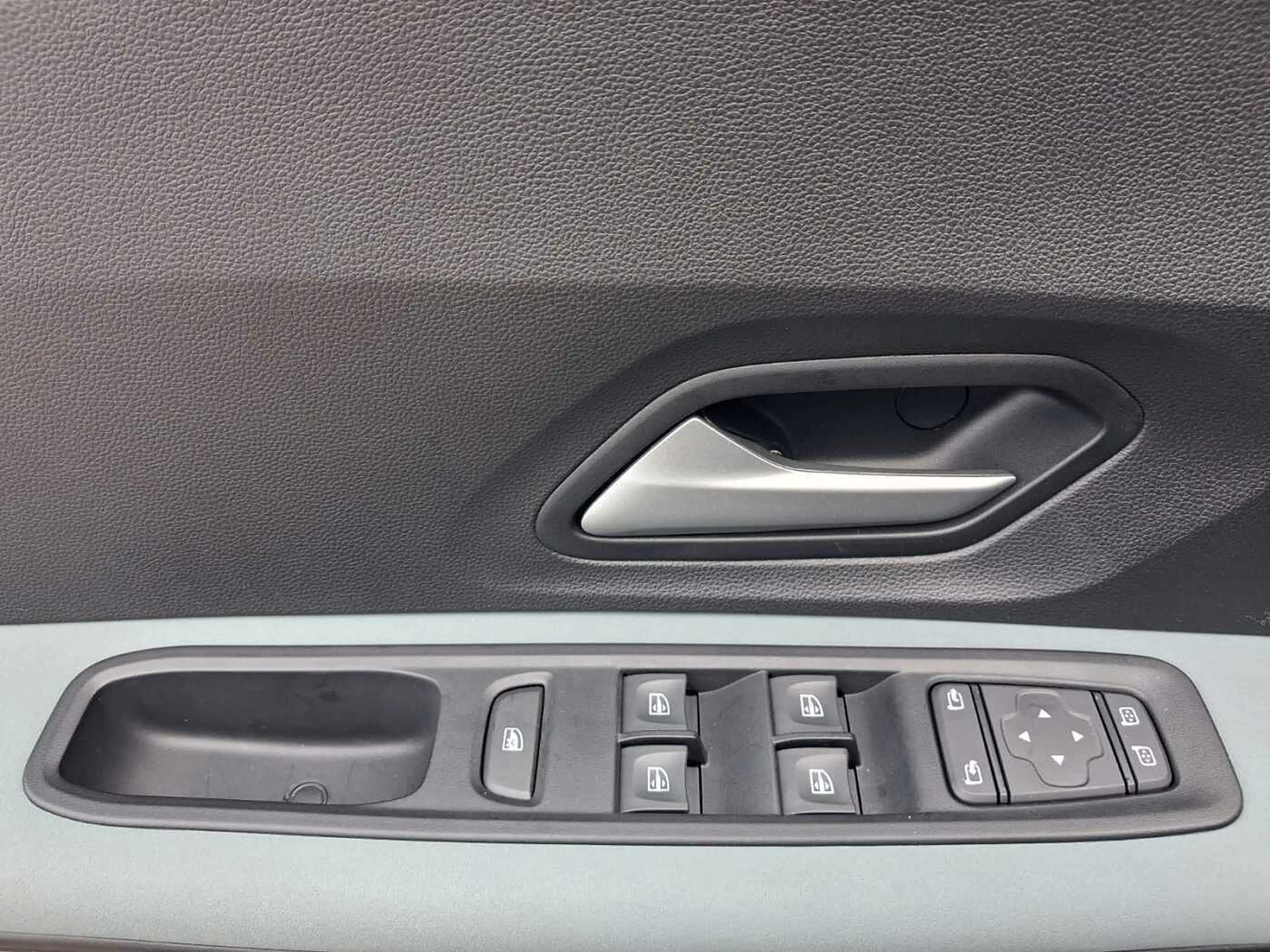 Dacia Jogger Extreme 1.8 Hybrid 155 5-Sitzer, Winter , Drive — photo 15