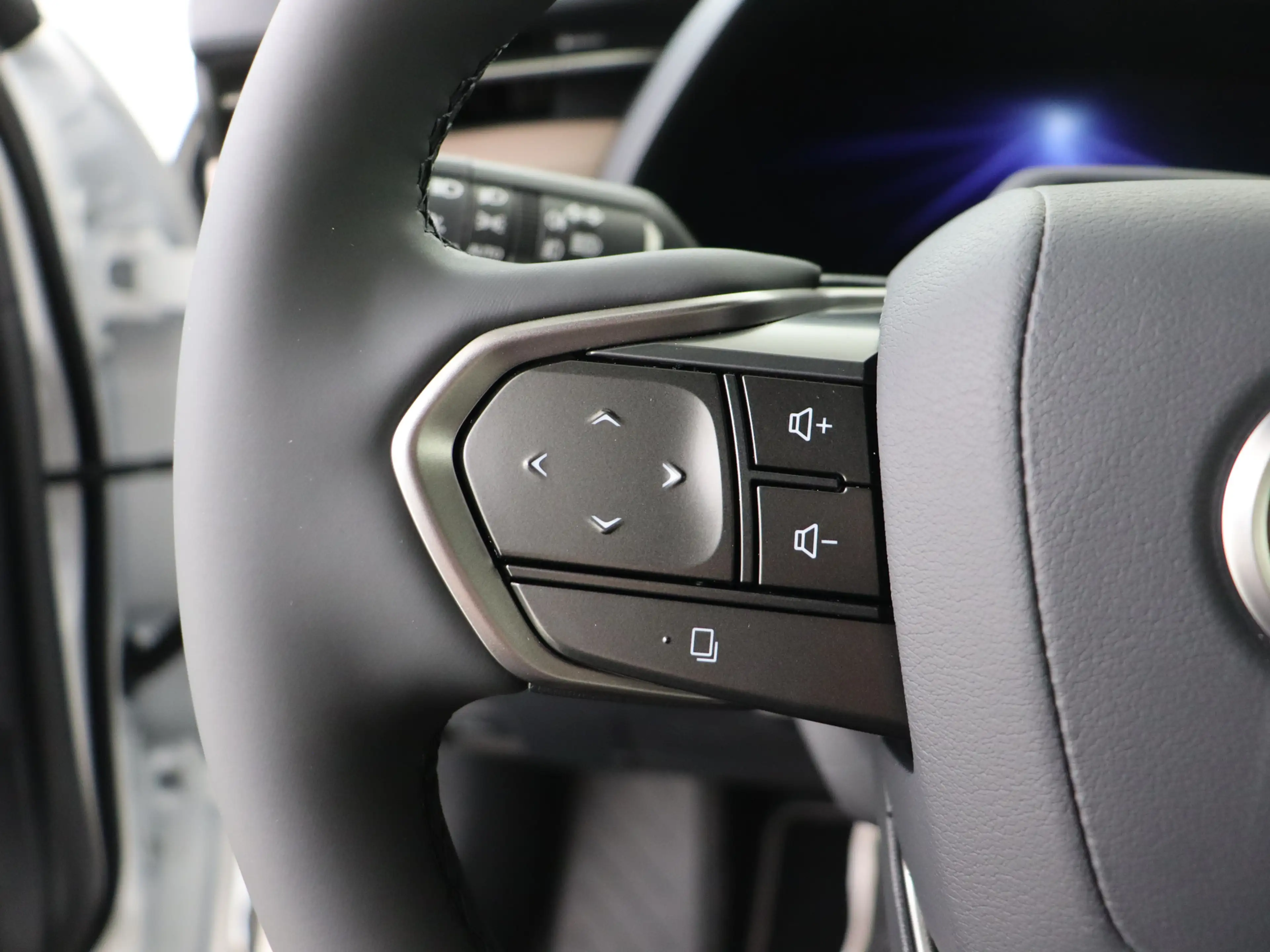 Lexus LBX Elegant 2WD Advanced Pack | HUD | 360 Camera — photo 13