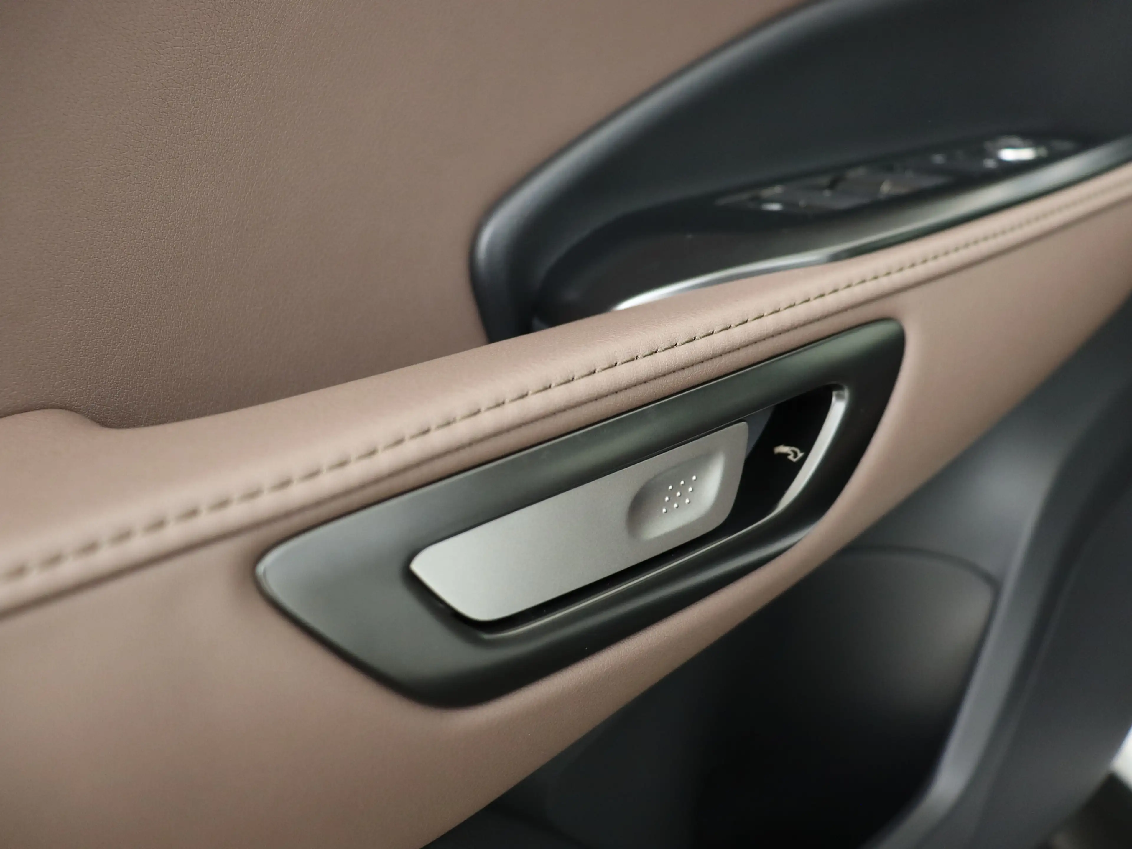 Lexus LBX Elegant 2WD Advanced Pack | HUD | 360 Camera — photo 10