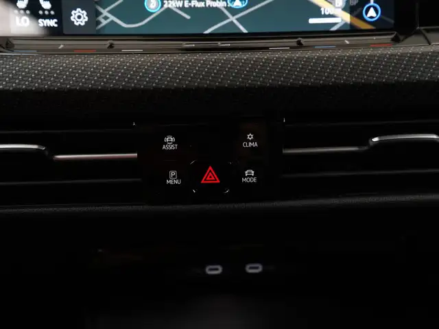 Volkswagen Golf view 11