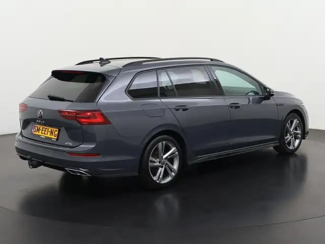 Volkswagen Golf view 4