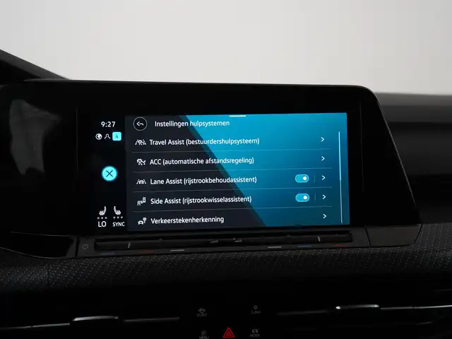 Volkswagen Golf view 19