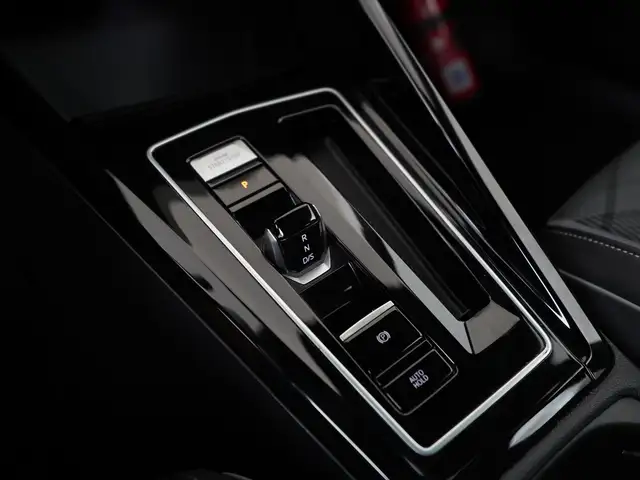 Volkswagen Golf view 10