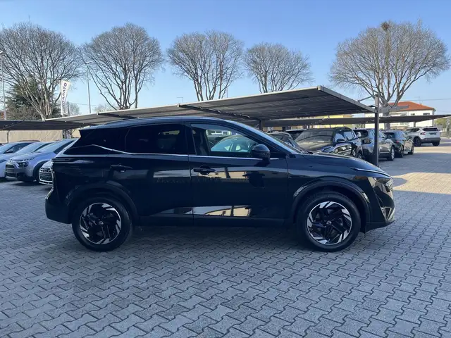 Nissan Qashqai view 4
