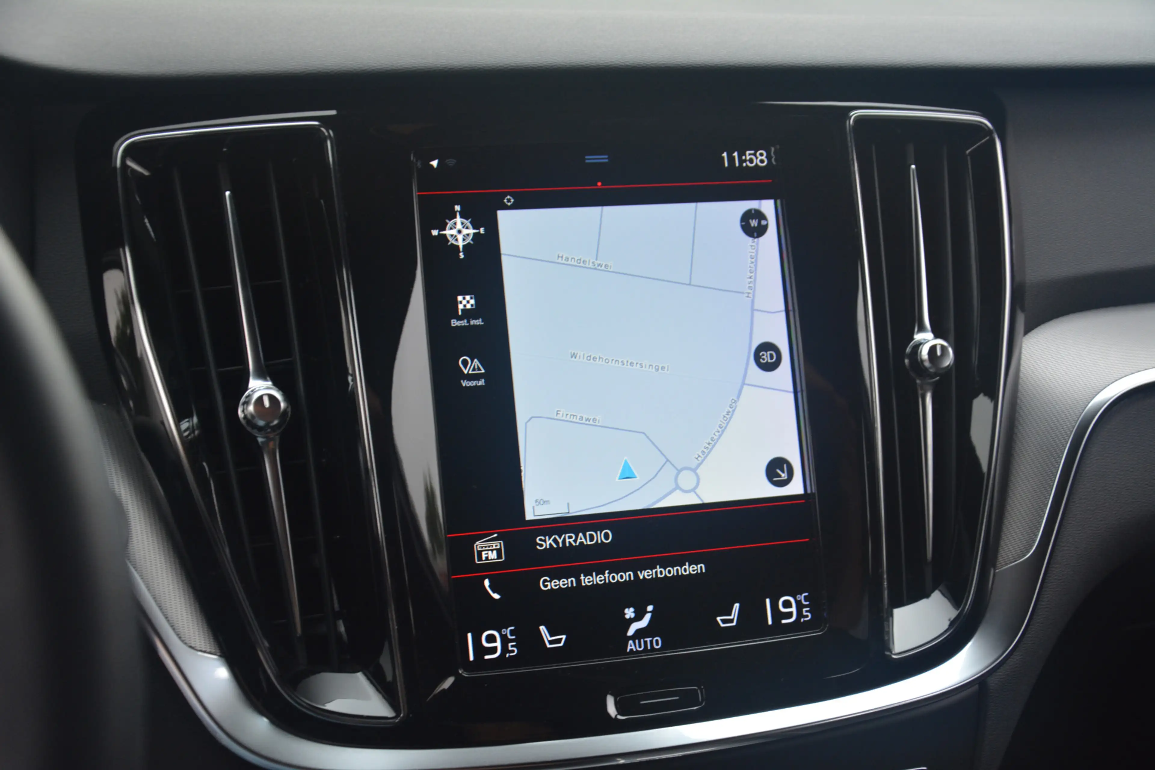 Volvo V60 2.0 B3 R-Design | Navigatie | Sportstoelen | Full — photo 16