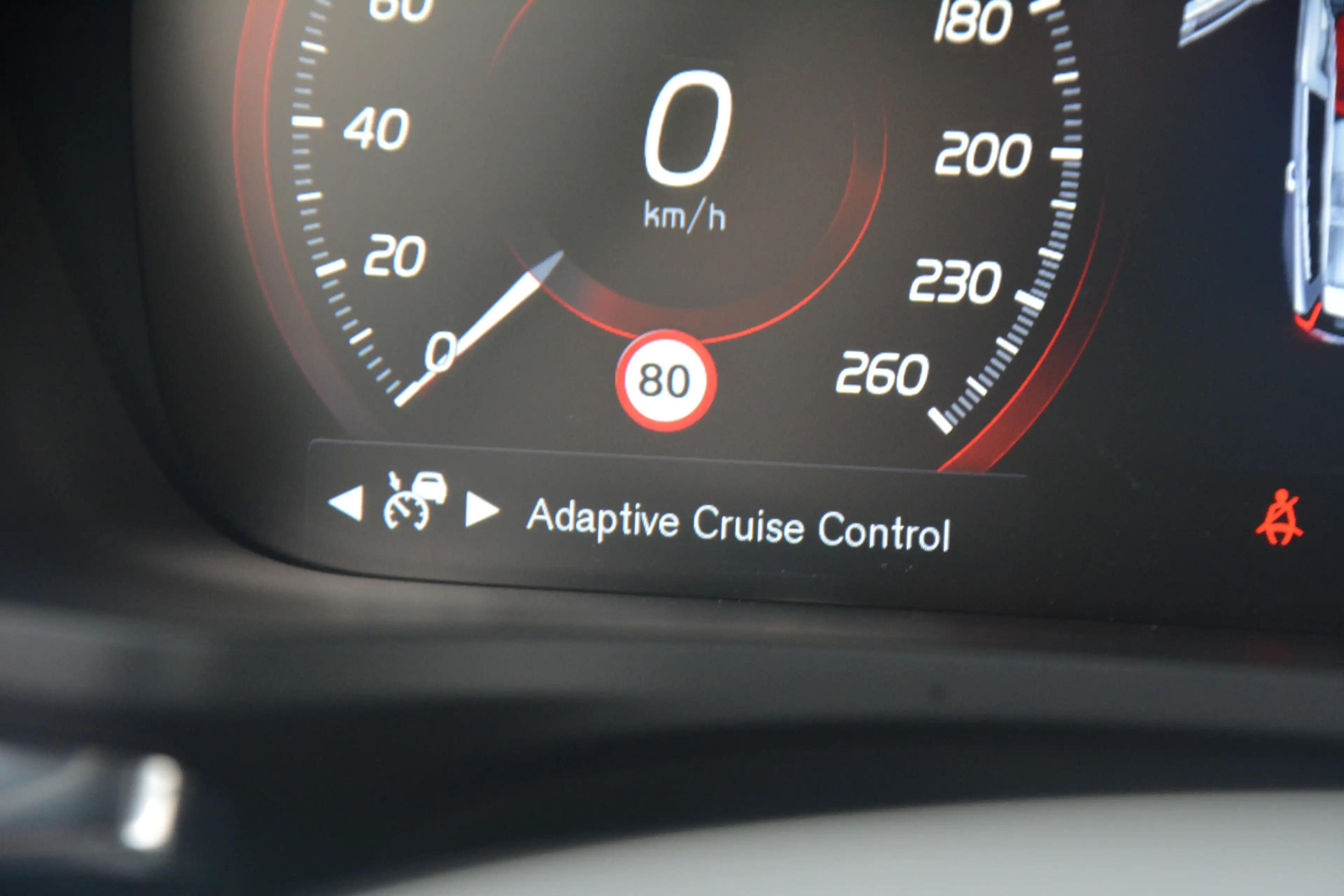 Volvo V60 2.0 B3 R-Design | Navigatie | Sportstoelen | Full — photo 24