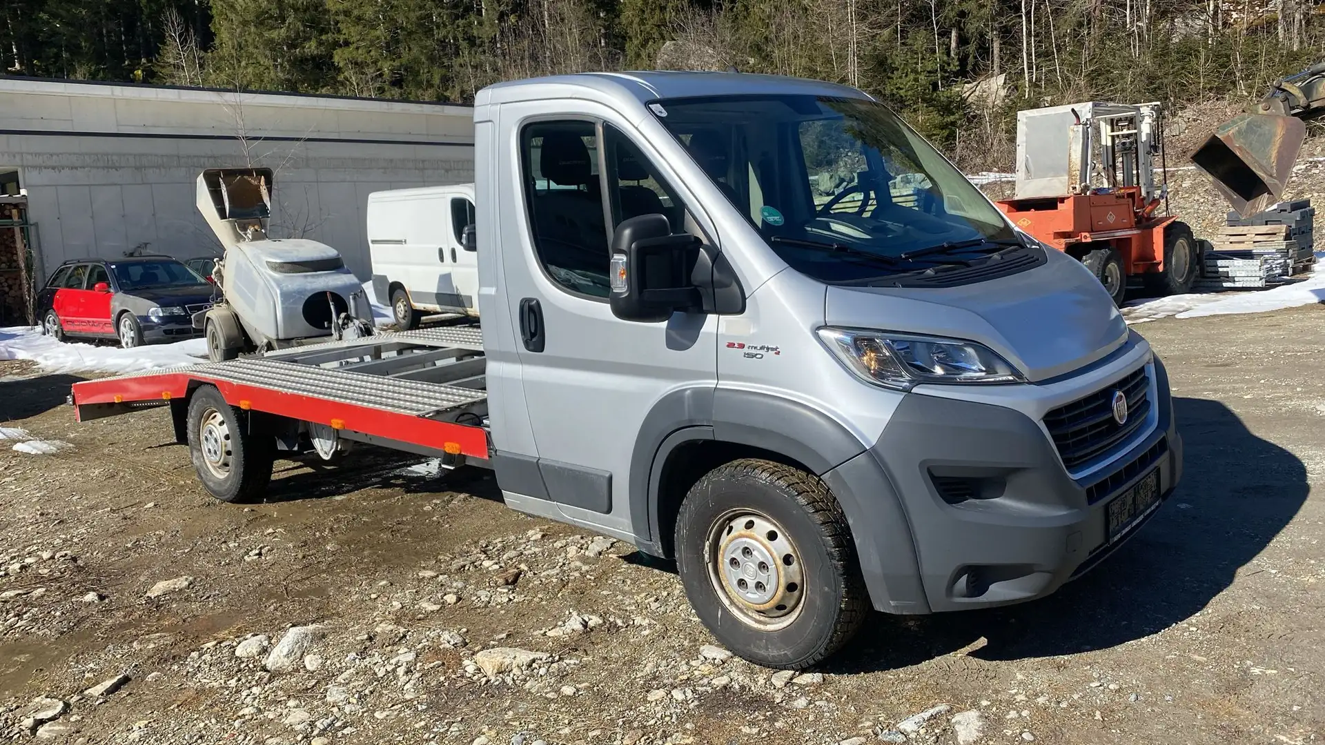 Fiat Ducato Abschleppwagen Grau - 1