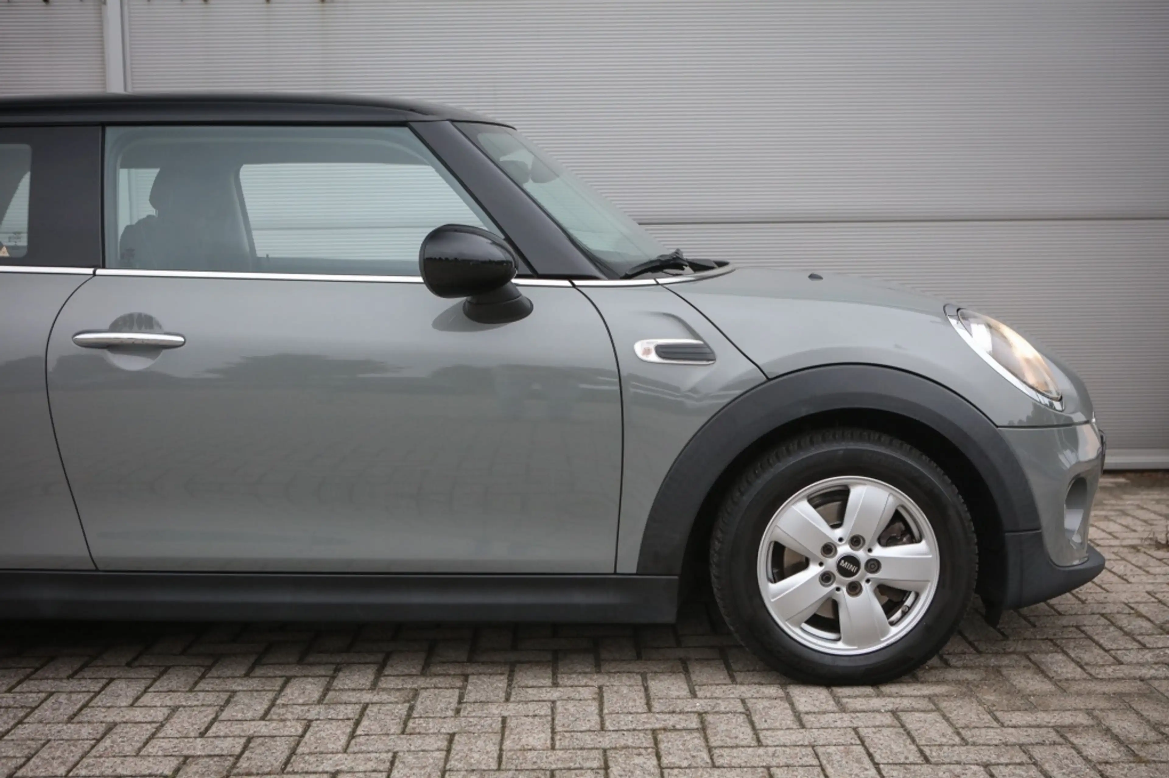 MINI Cooper Mini 1.5 — photo 16
