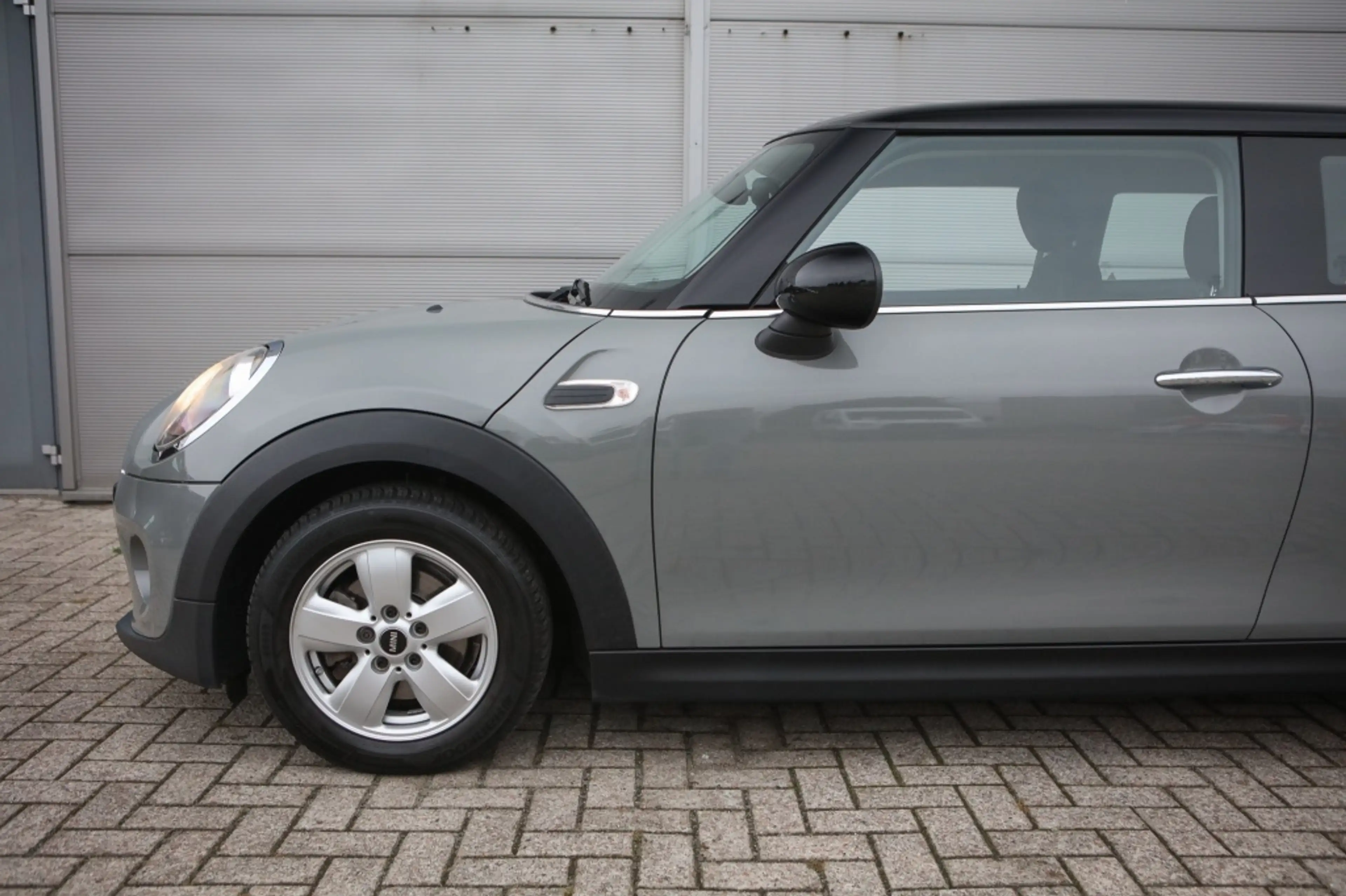 MINI Cooper Mini 1.5 — photo 18