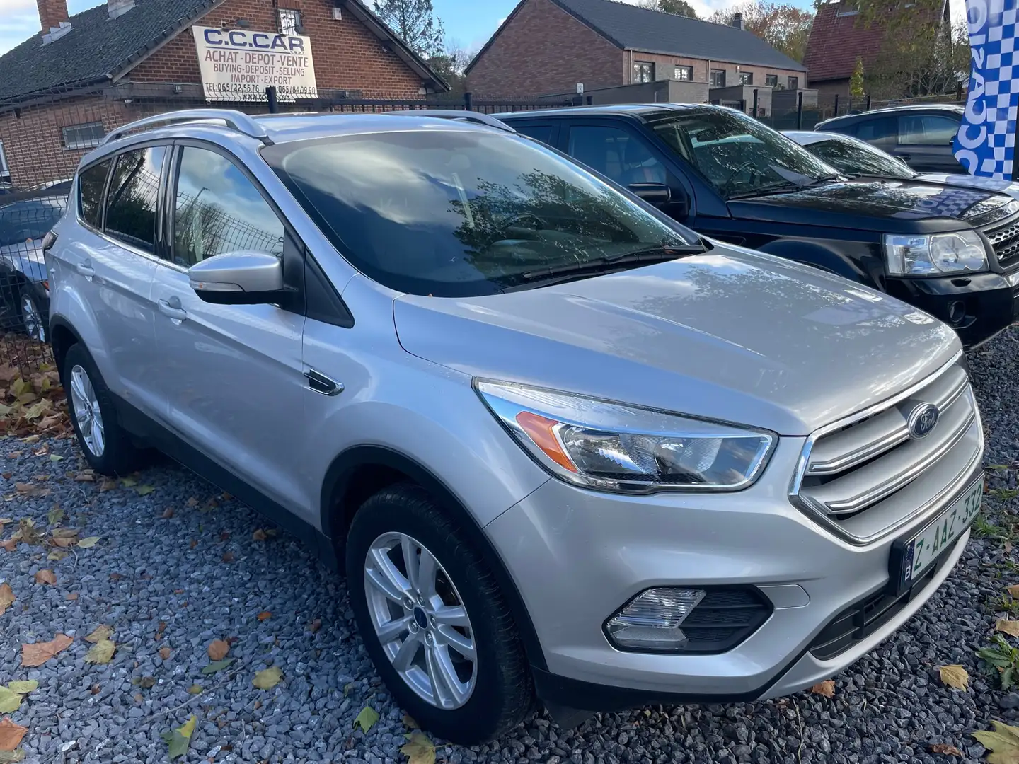 Ford Kuga 1.5 EcoBoost FWD Trend Gris - 2
