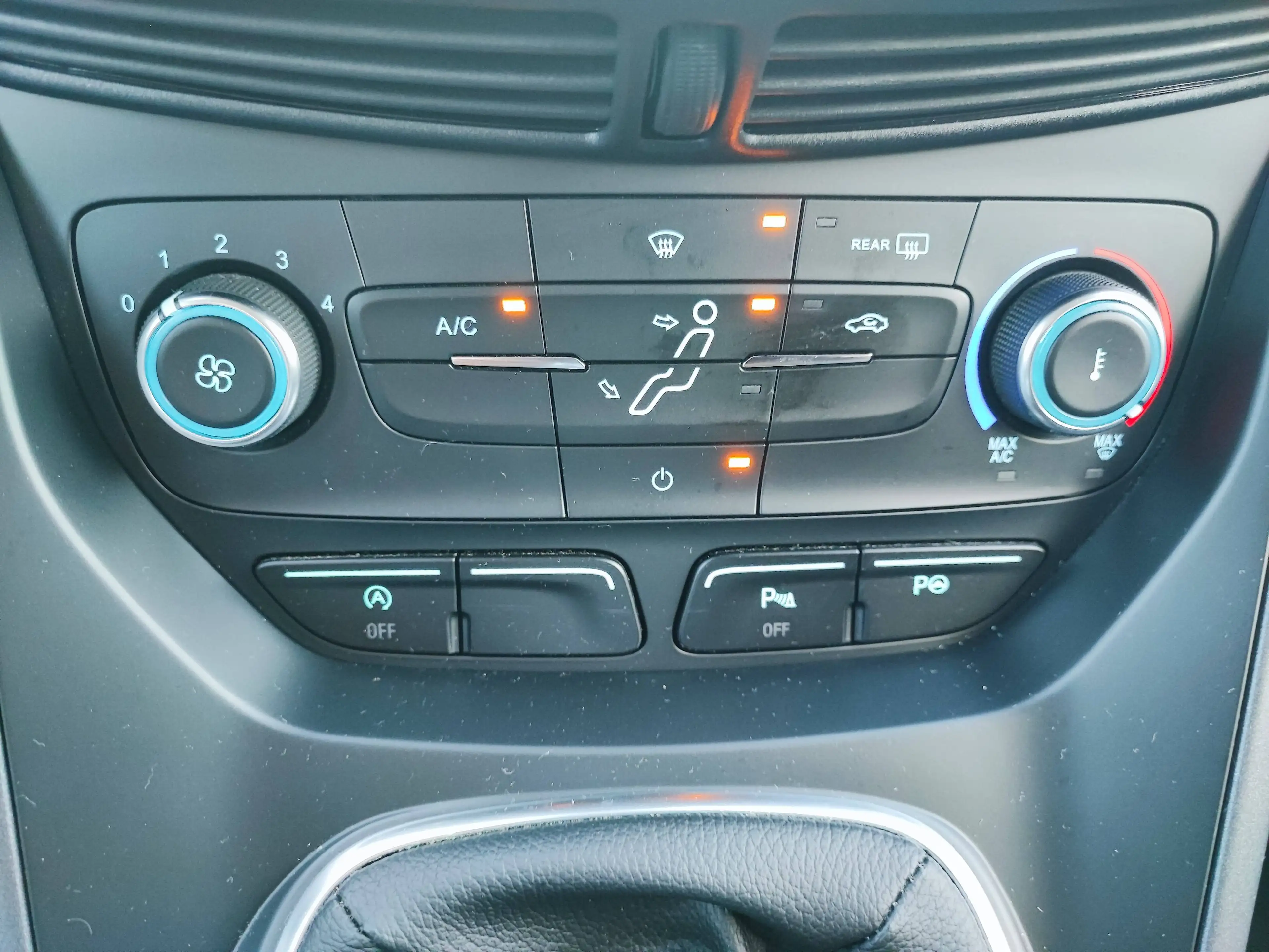 Ford C-Max C-Max 1.0 EcoBoost Titanium Start-Stop — photo 15