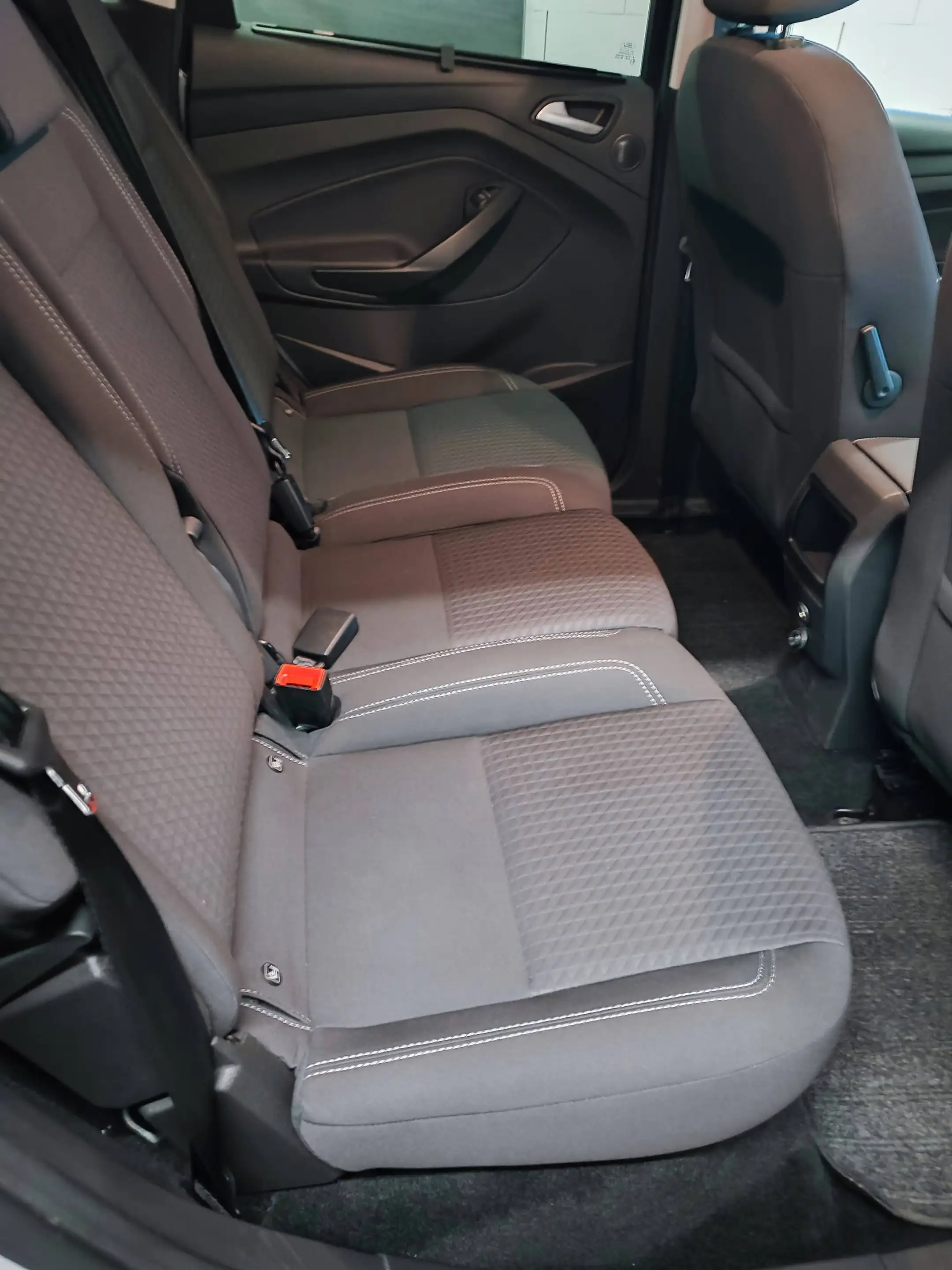 Ford C-Max C-Max 1.0 EcoBoost Titanium Start-Stop — photo 10