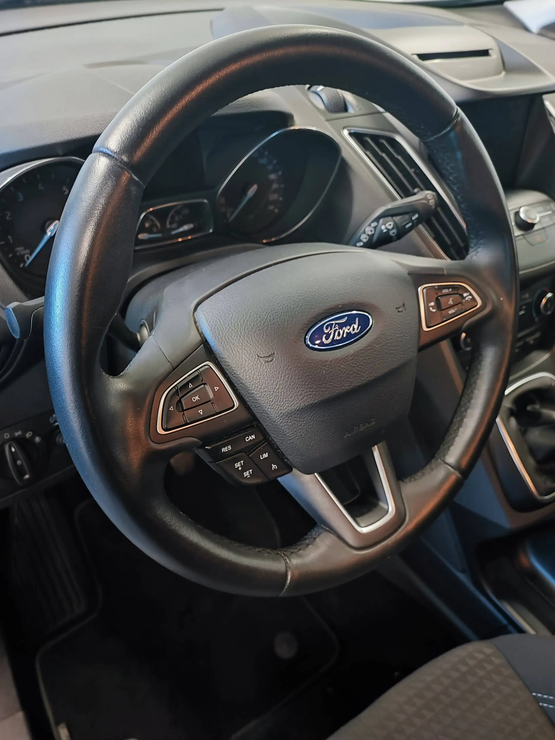 Ford C-Max C-Max 1.0 EcoBoost Titanium Start-Stop — photo 14