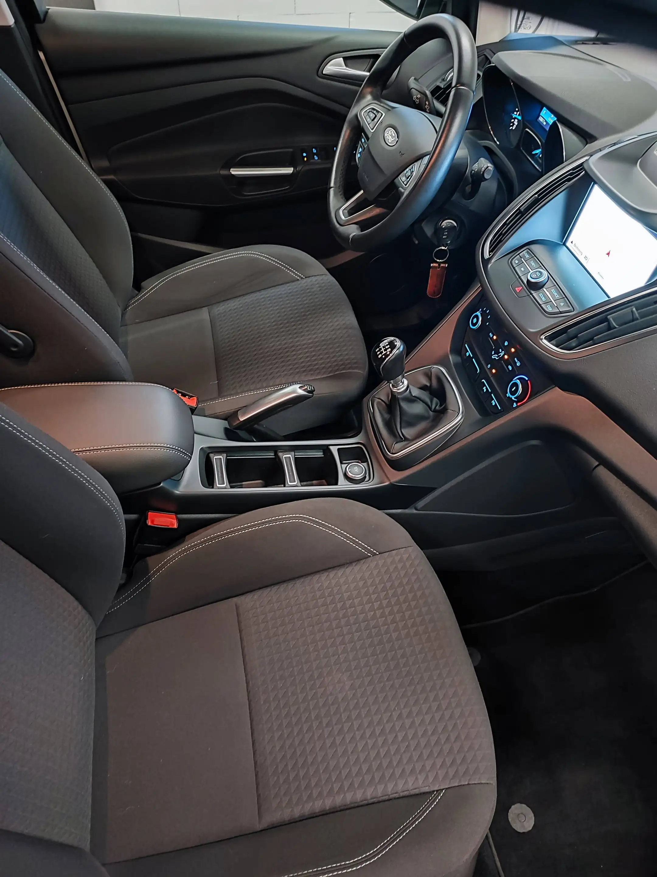 Ford C-Max C-Max 1.0 EcoBoost Titanium Start-Stop — photo 8
