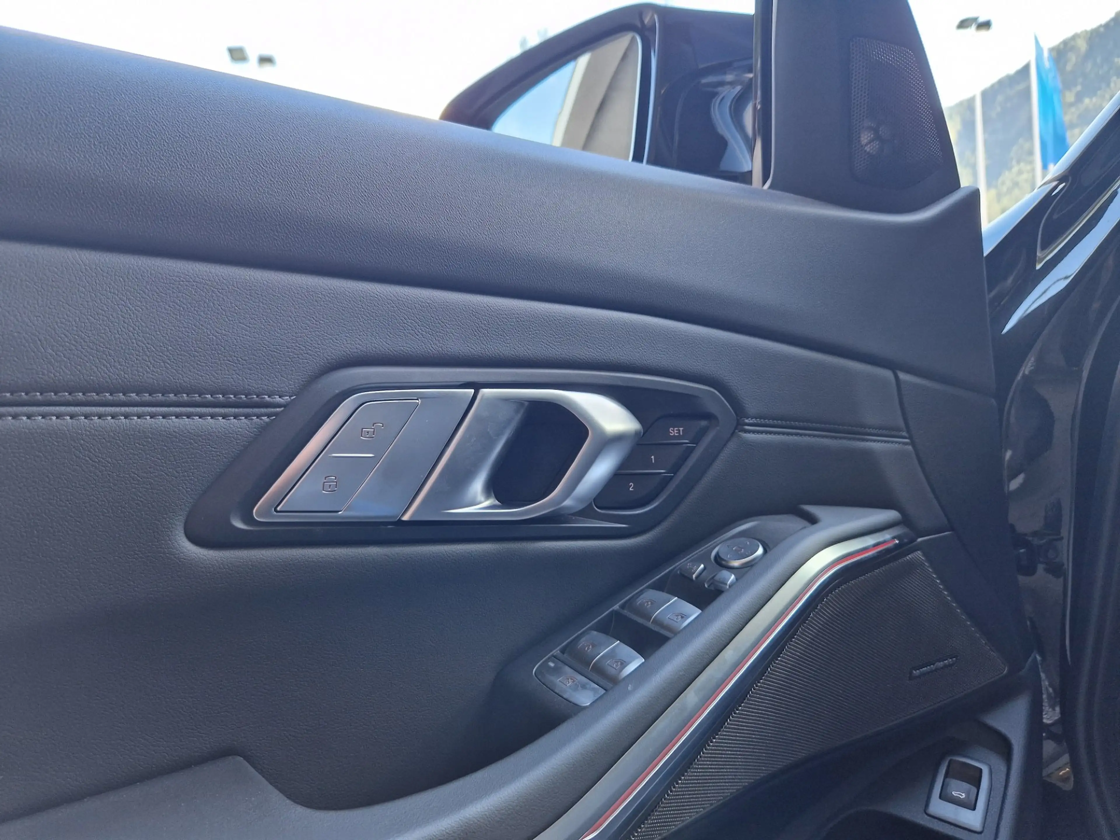 BMW M3 Competition M xDrive — photo 15