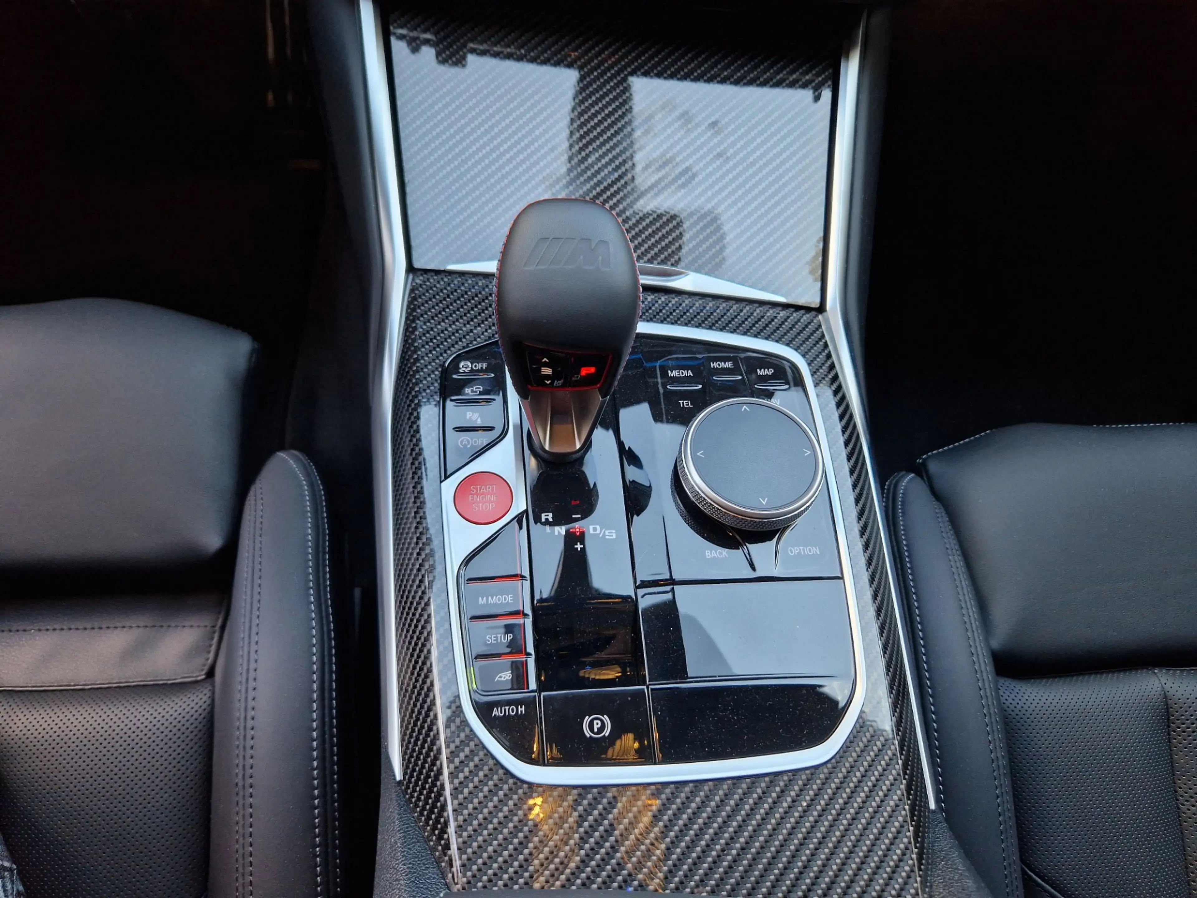BMW M3 Competition M xDrive — photo 13