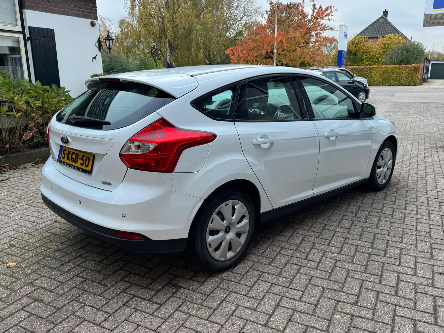 Ford Focus 1.0 EcoBoost Trend Wit - 2