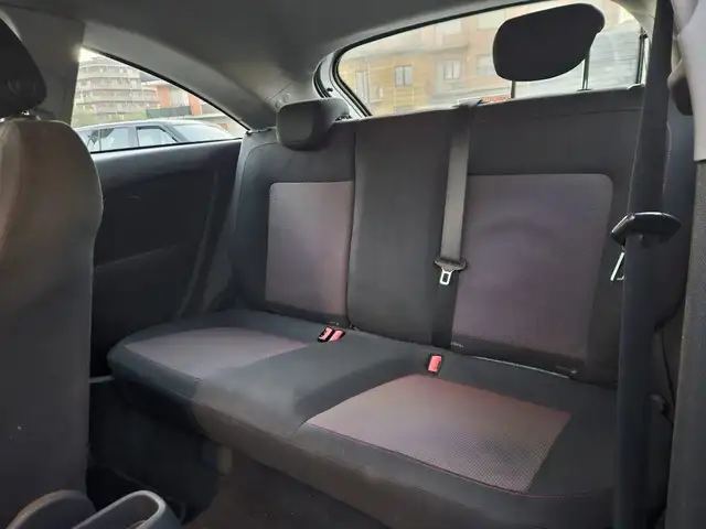 Opel Corsa view 11