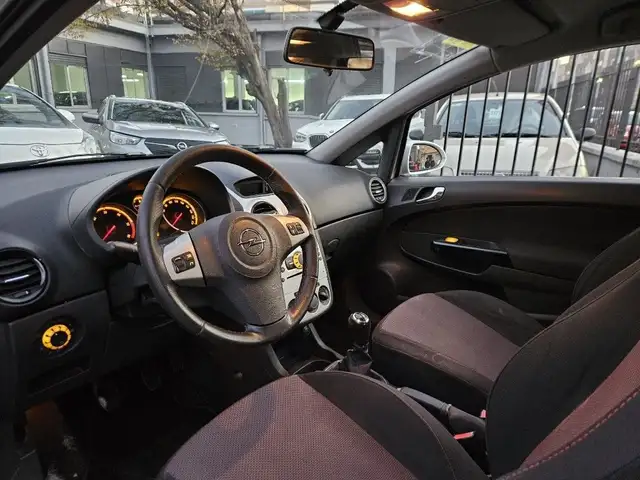 Opel Corsa view 7