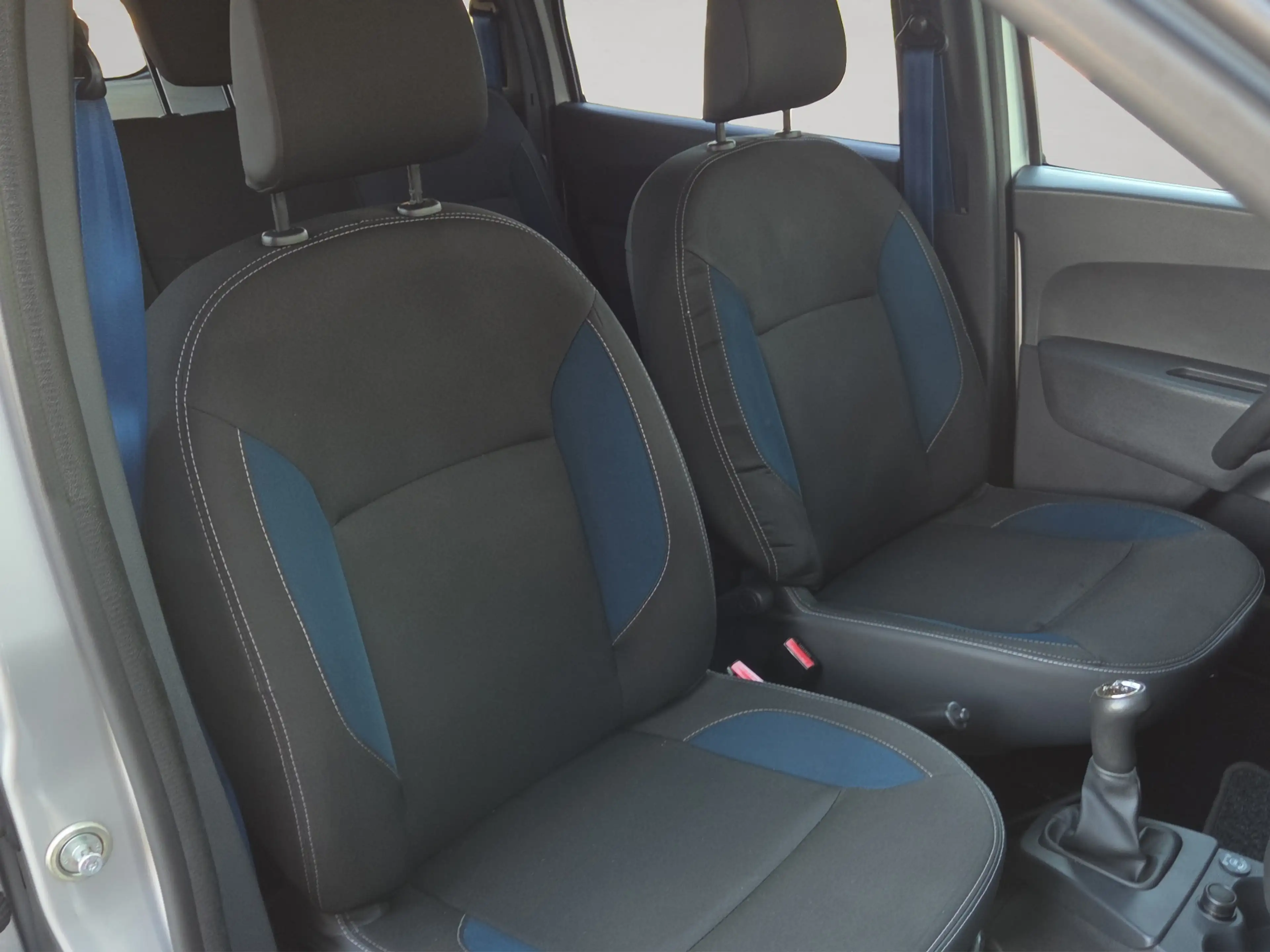 Dacia Lodgy 1.6 MPi 5p. Benzine/LPG — photo 15