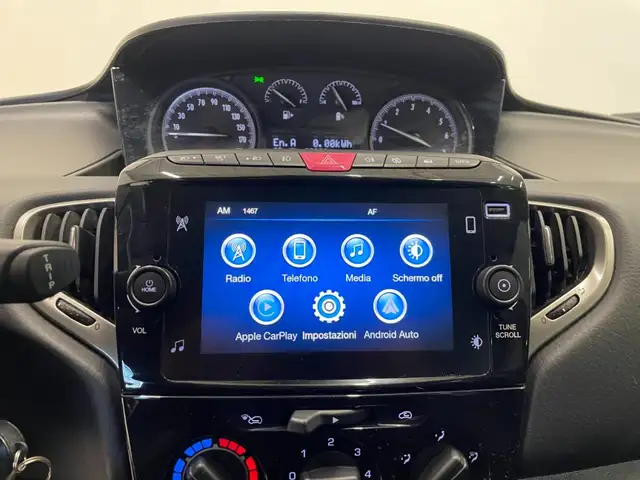Lancia Ypsilon view 11