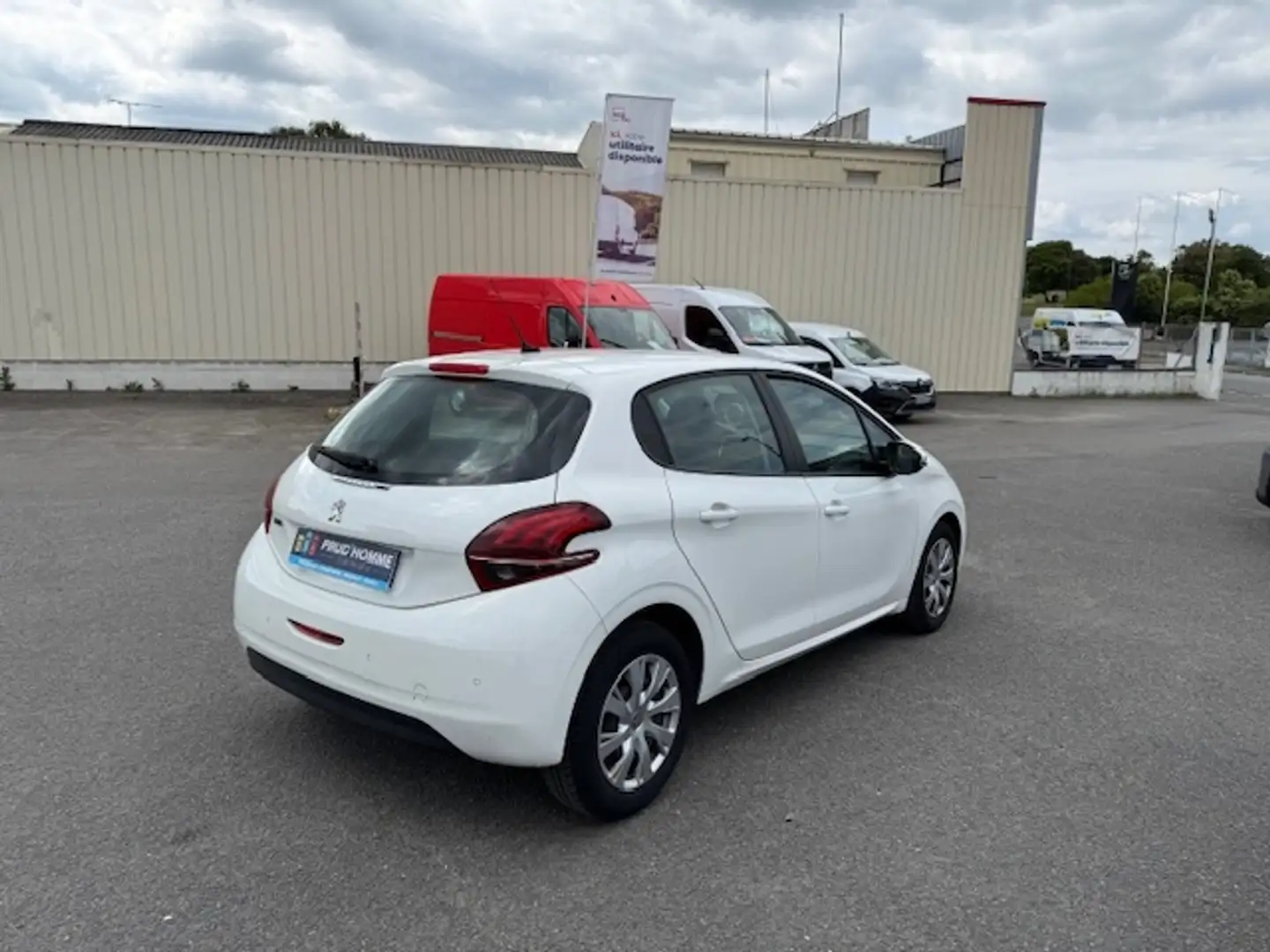 Peugeot 208 1.5 BLUEHDI 100CH PREMIUM PACK 5P - 2