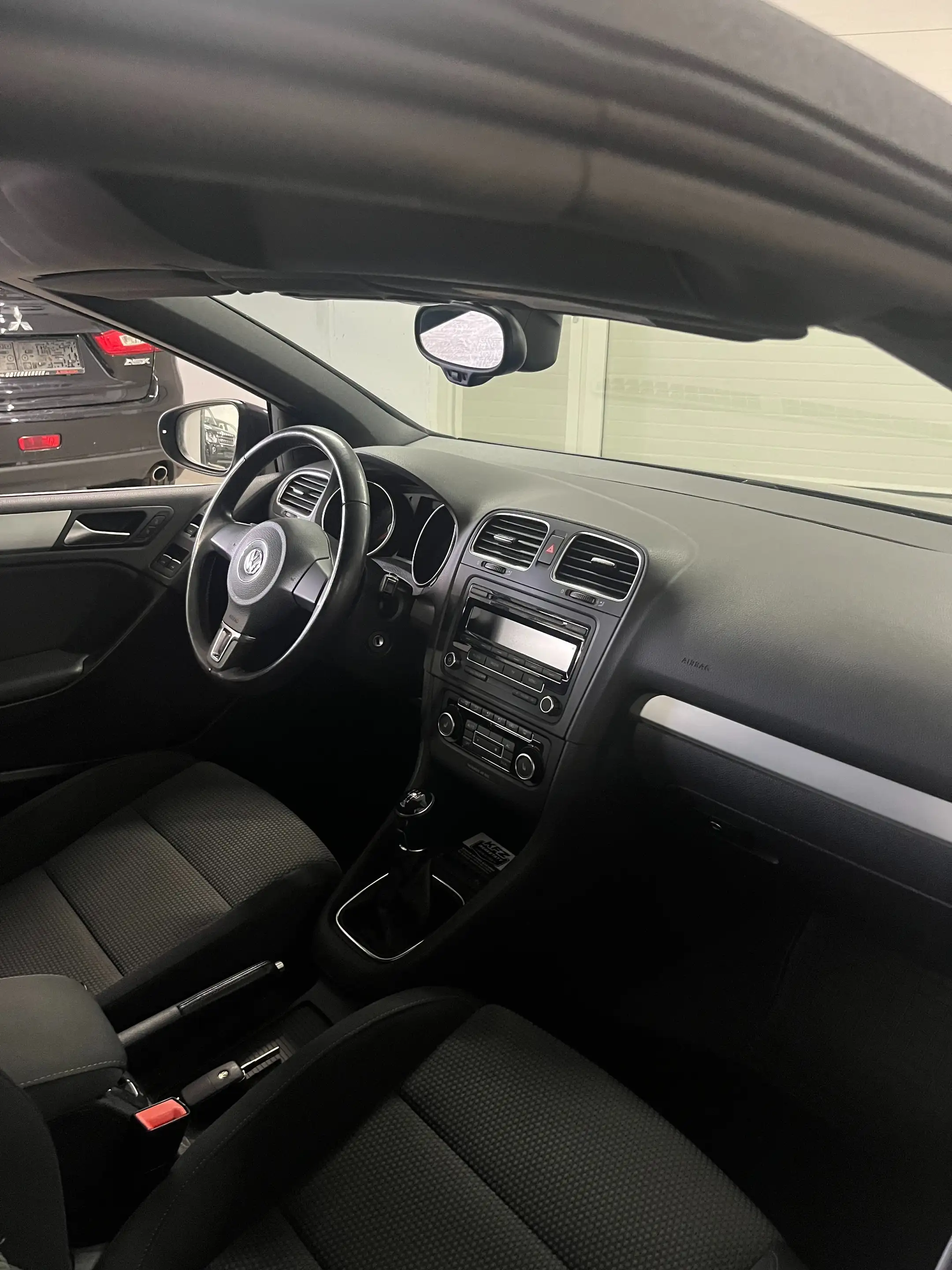 Volkswagen Golf Cabriolet Basis BMT — photo 7