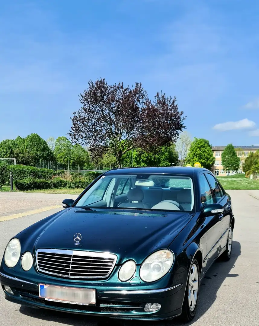 Mercedes-Benz E 270 Avantgarde CDI Aut. Zelená - 2