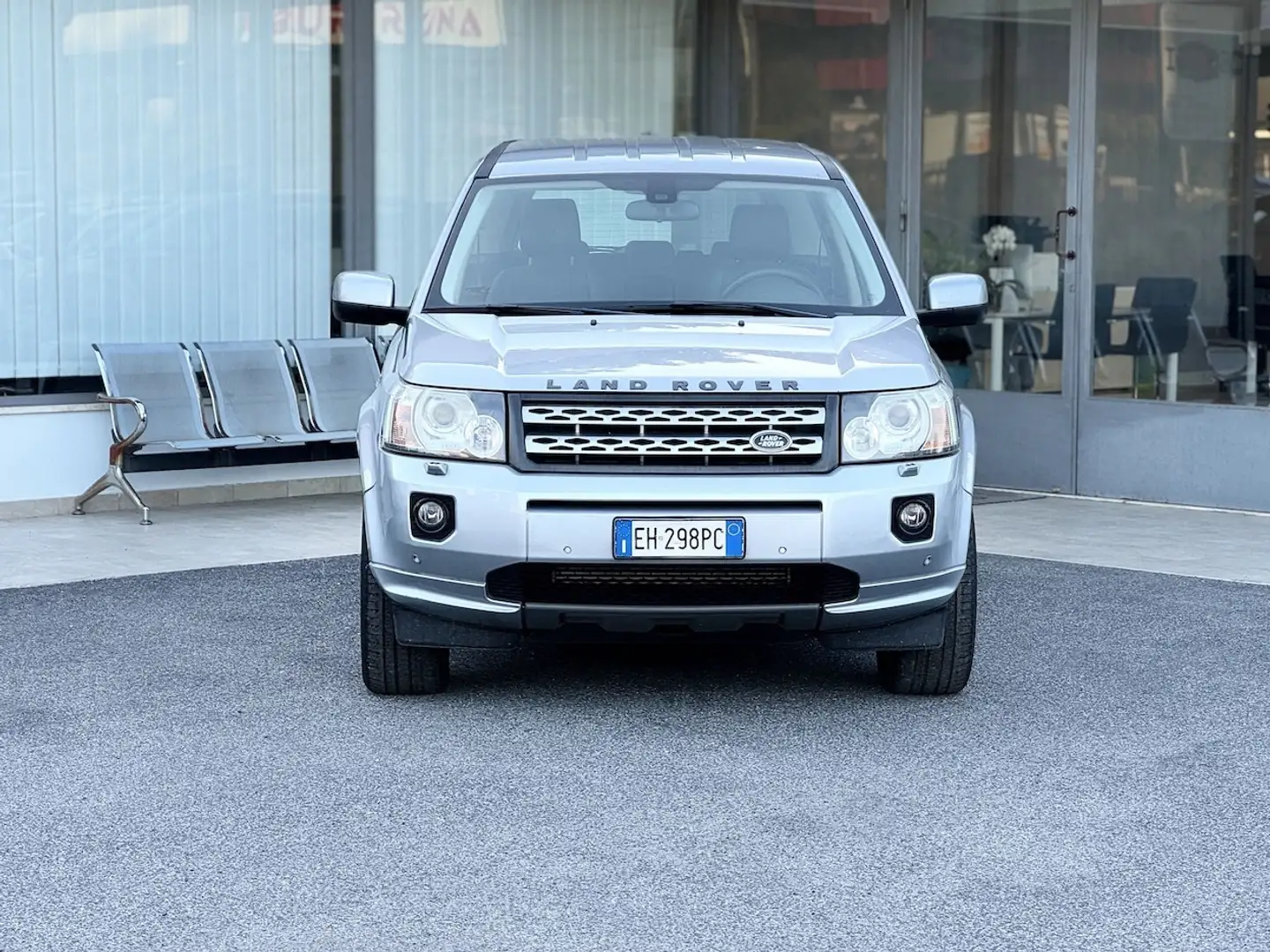 Land Rover Freelander 2.2 Diesel 190CV E5 Automatica - 2011 Ezüst - 2