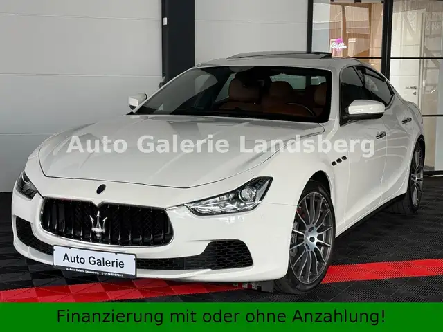 Maserati Ghibli 3.0 V6 TwinTurbo*Glasdach*LED*Navi*Leder*