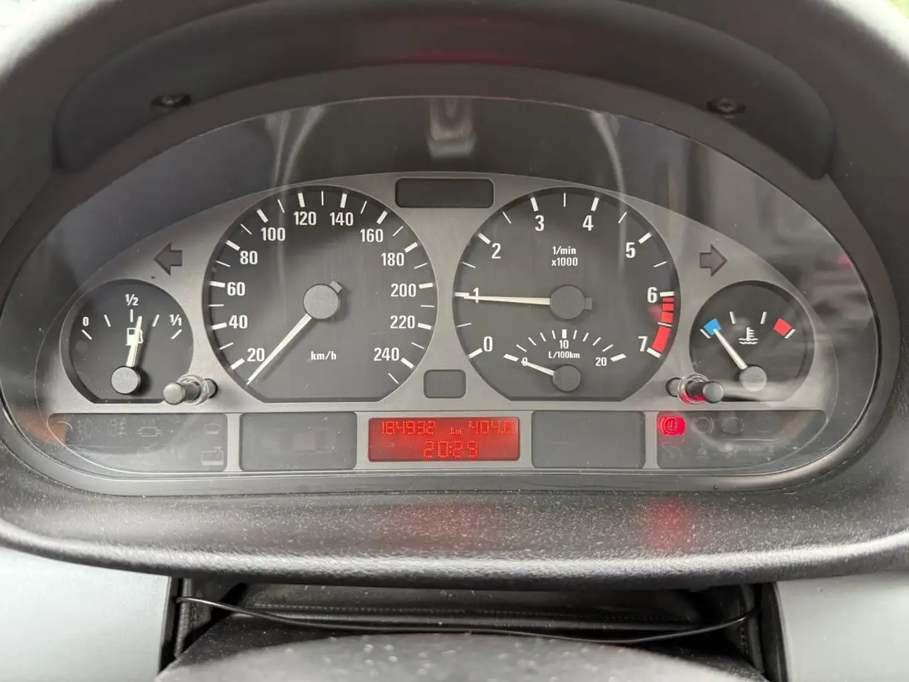 BMW 318 i*Tüv Neu*Klima, foto 9