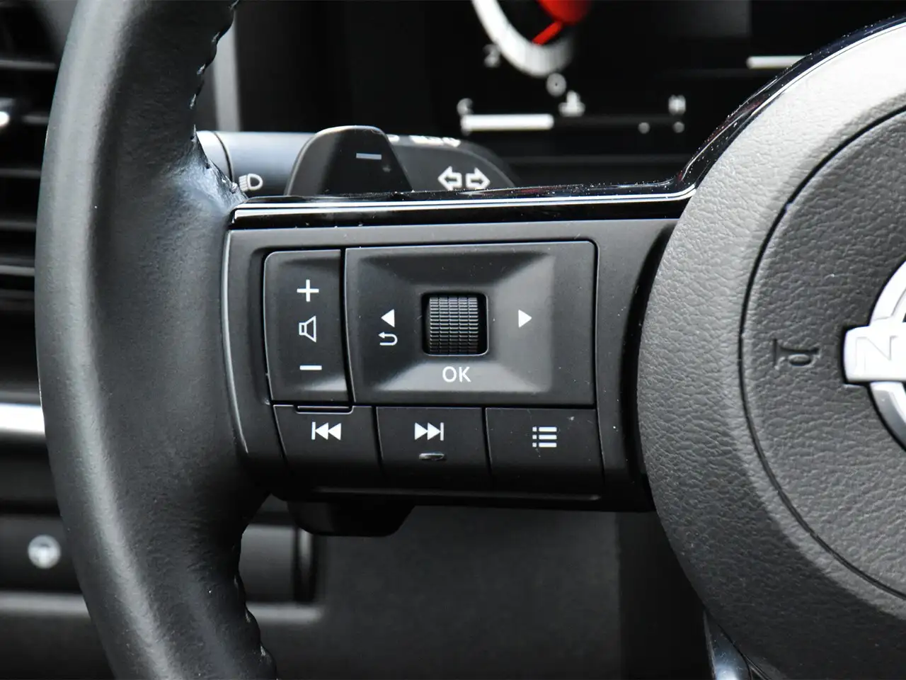 Nissan Rogue photo Nissan Rogue