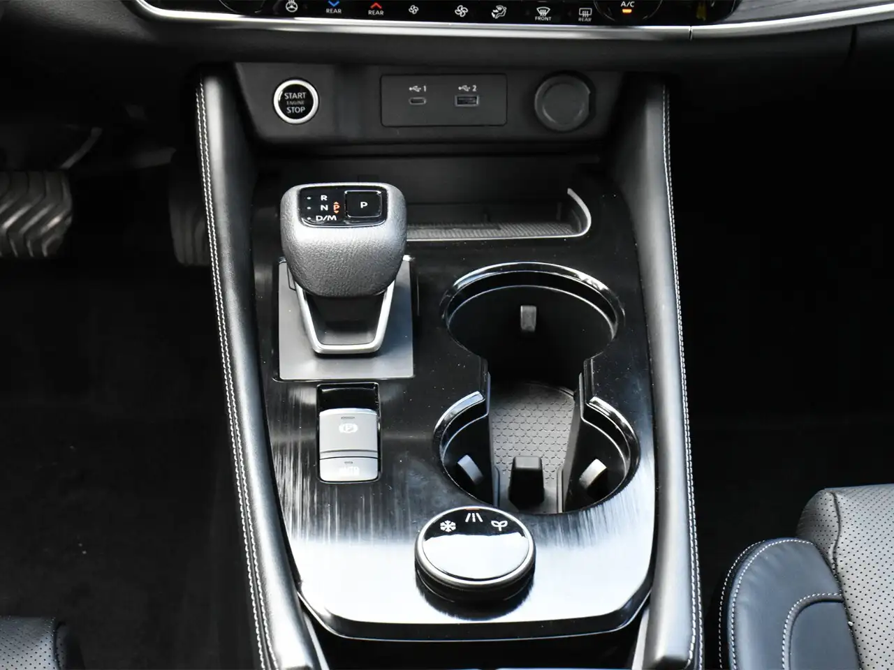 Nissan Rogue photo Nissan Rogue